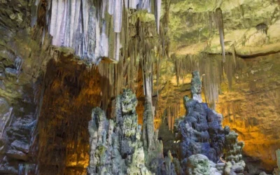 Les plus belles grottes des Pouilles, à la découverte des cavités enchantées de la région