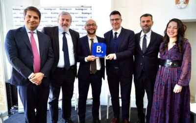 Booking.com premia a Polignano a Mare como la ciudad más acogedora del mundo: ceremonia especial dedicada a los Traveler Review Awards 2023