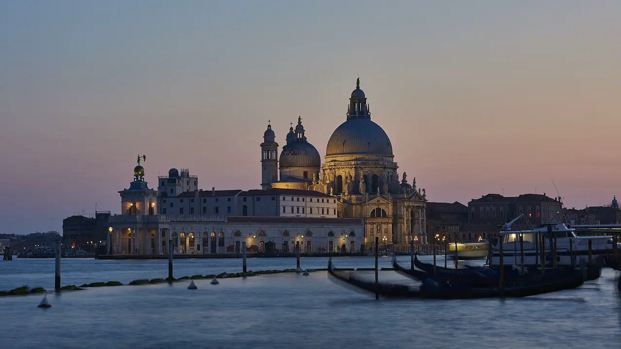 Elope Venice packages