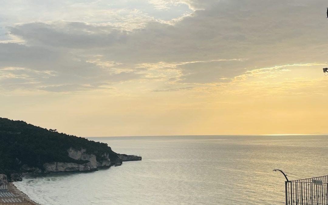 Es sieht aus wie Griechenland, aber wir sind in Italien: dem Küstendorf, das man im September besuchen sollte